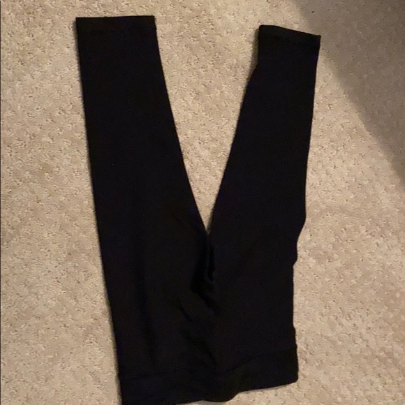 Reversible ivivva capris - Picture 2 of 4
